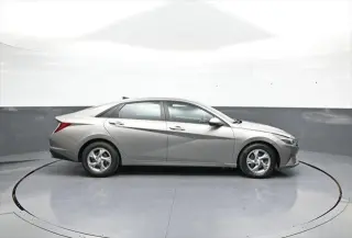 Hyundai ELANTRA 2023 SE 4dr Sedan