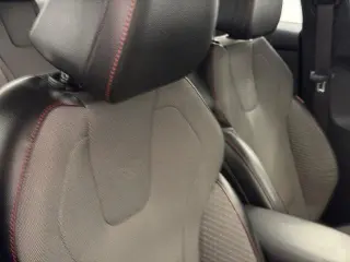 Hyundai ELANTRA 2022 N Line 4dr Sedán