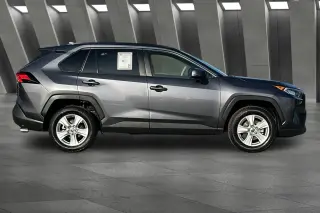 Toyota RAV4 2020 AWD XLE 4dr SUV