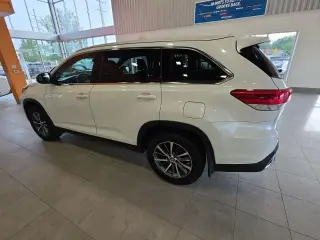Toyota Highlander 2019 AWD SE 4dr SUV