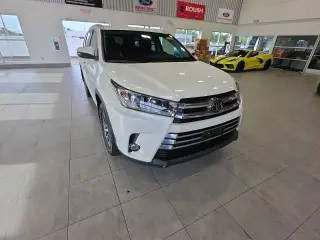 Toyota Highlander 2019 AWD SE 4dr SUV