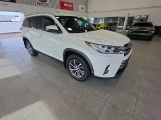 Toyota Highlander 2019 AWD SE 4dr SUV