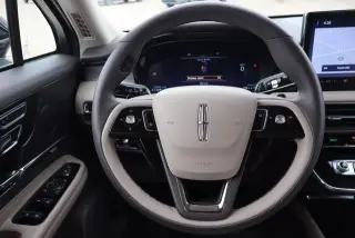 Lincoln Corsair 2023 AWD Estándar 4p SUV