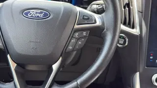 Ford Edge 2023 AWD Titanium 4dr Crossover