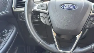 Ford Edge 2023 AWD Titanium 4dr Crossover