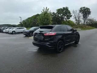 Ford Edge 2022 AWD ST-Line 4dr Crossover