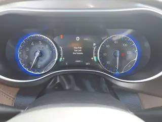 Chrysler Pacifica 2017 Limited 4dr Minivan