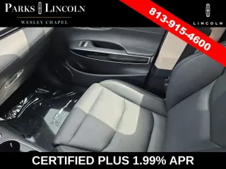 Genesis GV70 2025 AWD 2.5T Estándar 4p SUV