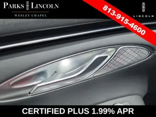 Genesis GV70 2025 AWD 2.5T Estándar 4p SUV