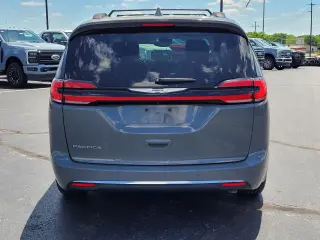 Chrysler Pacifica 2022 Touring L 4dr Mini-Van