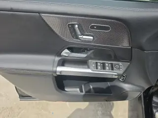 Mercedes-Benz GLB 2023 AWD GLB 250 4MATIC 4p SUV
