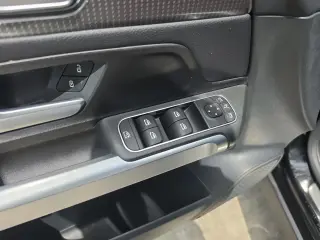 Mercedes-Benz GLB 2023 AWD GLB 250 4MATIC 4p SUV