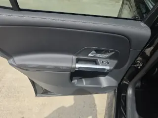 Mercedes-Benz GLB 2023 AWD GLB 250 4MATIC 4p SUV