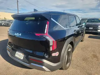 Kia EV9 2024 Light Long Range 4dr SUV