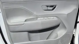 Hyundai KONA 2026 SEL Premium SUV 4 puertas