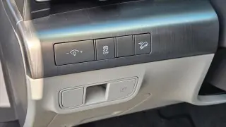 Hyundai KONA 2026 SEL Premium SUV 4 puertas