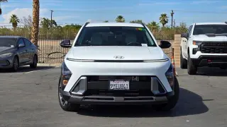 Hyundai KONA 2026 SEL Premium SUV 4 puertas