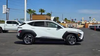 Hyundai KONA 2026 SEL Premium SUV 4 puertas