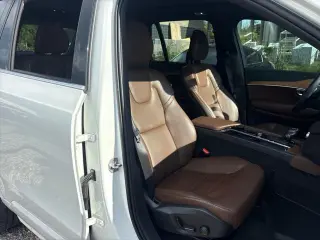 Volvo XC90 2021 4x4 T6 Momentum 7-Pasajeros 4p SUV
