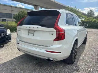Volvo XC90 2021 4x4 T6 Momentum 7-Pasajeros 4p SUV