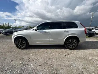 Volvo XC90 2021 4x4 T6 Momentum 7-Pasajeros 4p SUV