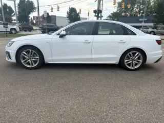 Audi A4 2024 AWD quattro S line Premium Plus 45 TFSI 4p Sedan