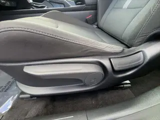 Hyundai ELANTRA 2025 SE 4p Sedan