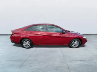 Hyundai ELANTRA 2025 SE 4p Sedan