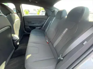 Hyundai ELANTRA 2025 SEL Sport 4dr Sedán