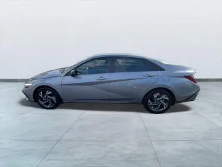 Hyundai ELANTRA 2025 SEL Sport 4dr Sedán