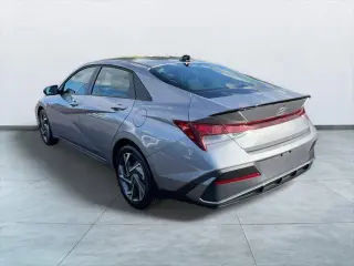 Hyundai ELANTRA 2025 SEL Sport 4dr Sedán