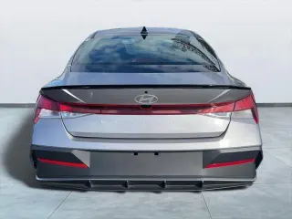 Hyundai ELANTRA 2025 SEL Sport 4dr Sedán