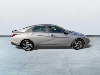 Hyundai ELANTRA 2025 SEL Sport 4dr Sedán