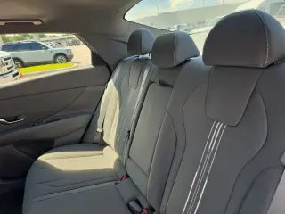 Hyundai ELANTRA 2024 SEL 4dr Sedán
