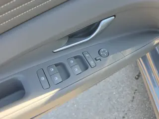 Hyundai ELANTRA 2024 SEL 4dr Sedán