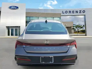Hyundai ELANTRA 2024 SEL 4dr Sedán