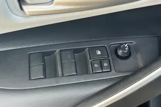 Toyota Corolla Hybrid 2023 SE 4dr Sed n