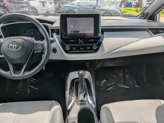 Toyota Corolla Hatchback 2024 XSE 4p Hatchback