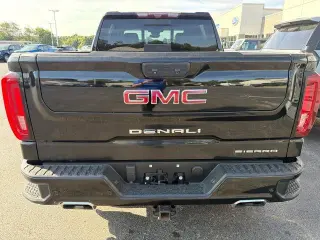GMC Sierra 1500 2022 4x4 Denali 4p Cab de Tripulacion 5.8 ft. CB