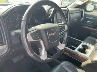 GMC Sierra 1500 2017 4x4 SLT 4p. Cabina Extendida 5.8 pies CB