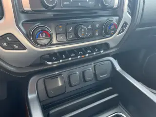 GMC Sierra 1500 2017 4x4 SLT 4p. Cabina Extendida 5.8 pies CB