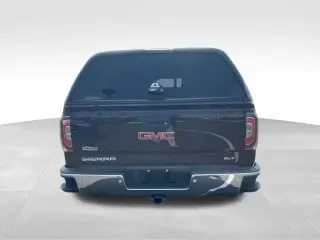 GMC Sierra 1500 2017 4x4 SLT 4p. Cabina Extendida 5.8 pies CB
