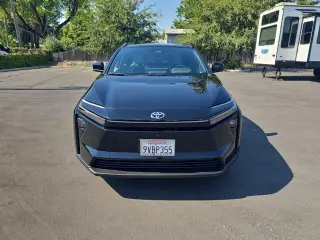 Toyota bZ 2026 AWD Limited 4p Crossover