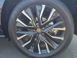 Toyota bZ 2026 AWD Limited 4p Crossover
