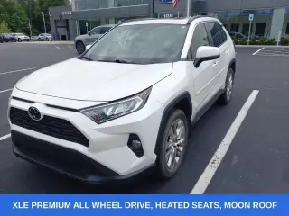 Toyota RAV4 2021 AWD XLE Premium 4dr SUV