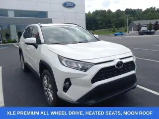 Toyota RAV4 2021 AWD XLE Premium 4dr SUV