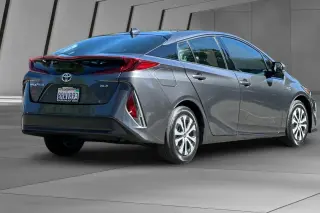 Toyota Prius Prime 2020 XLE 4dr Hatchback