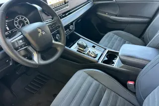 Mitsubishi Outlander 2023 AWD SE 4p SUV
