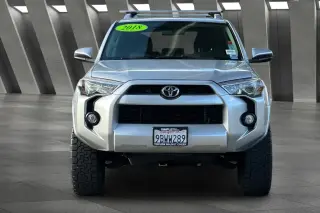 Toyota 4Runner 2018 4x4 SR5 4dr SUV