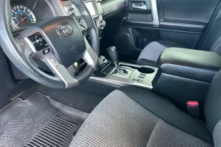 Toyota 4Runner 2018 4x4 SR5 4dr SUV
